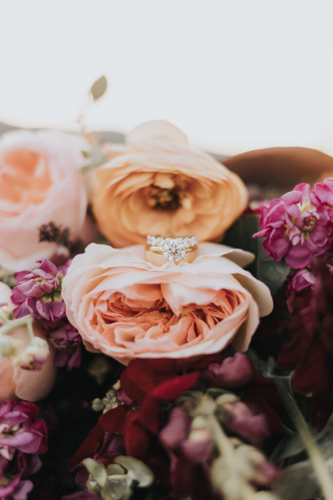Bouquet-and-Wedding Rings