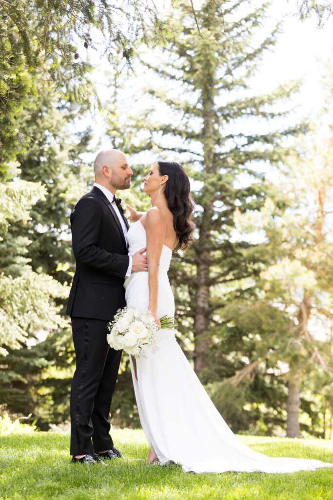 bride-groom-first-look-wedding-jewish